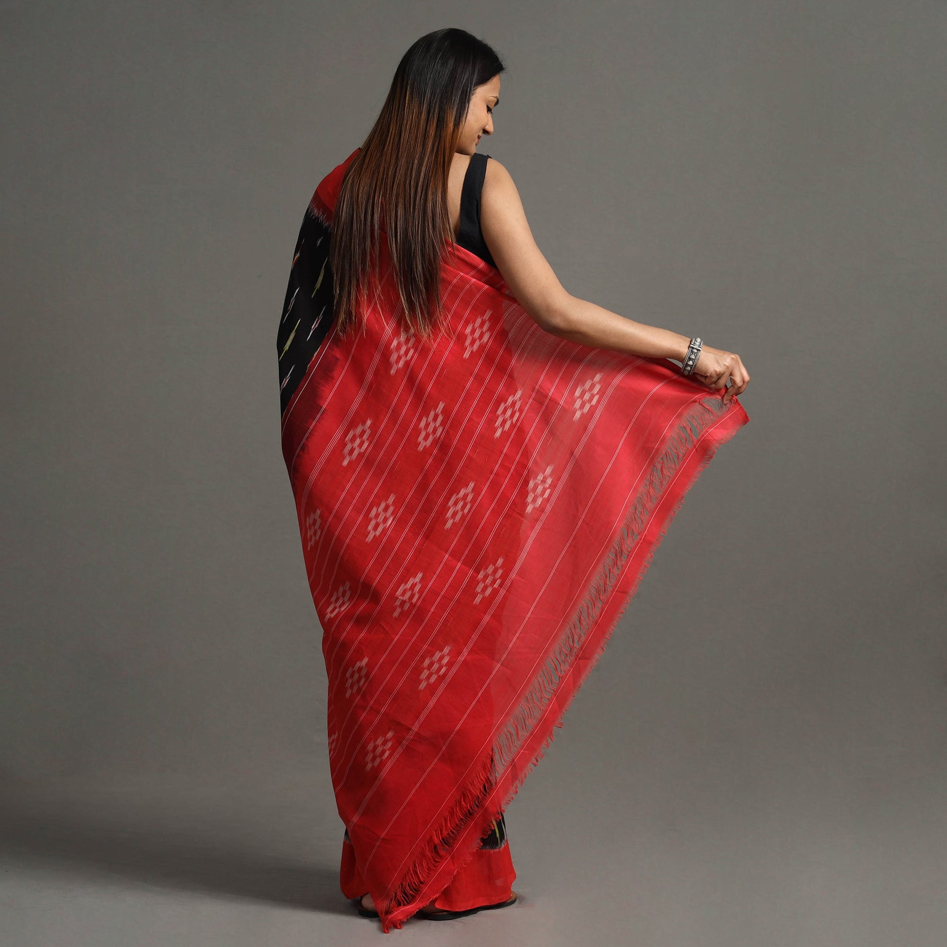 Black - Pochampally Ikat Weave Handloom Cotton Saree