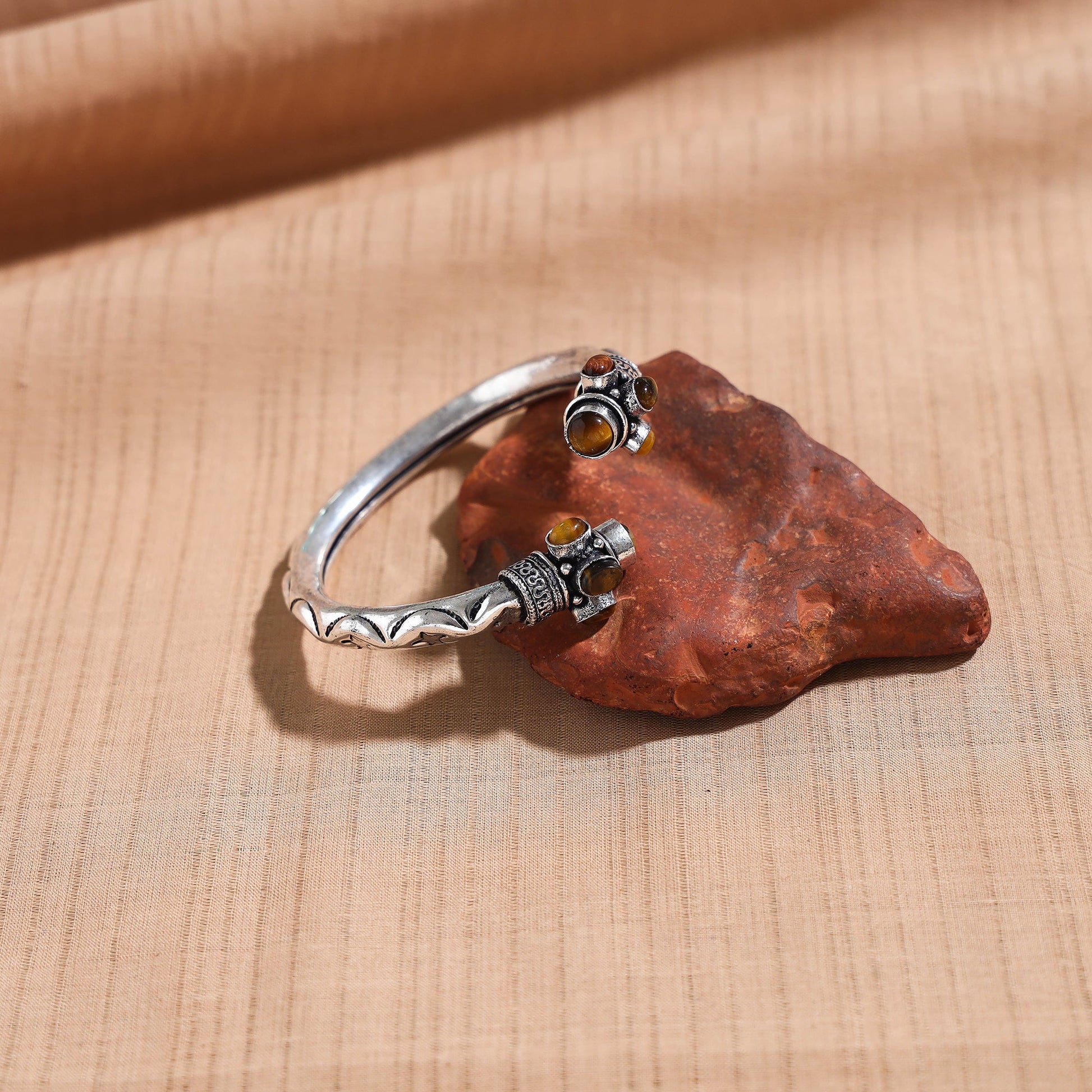 Antique Finish Oxidised German Silver Stone Bangle / Kada (Adjustable)
