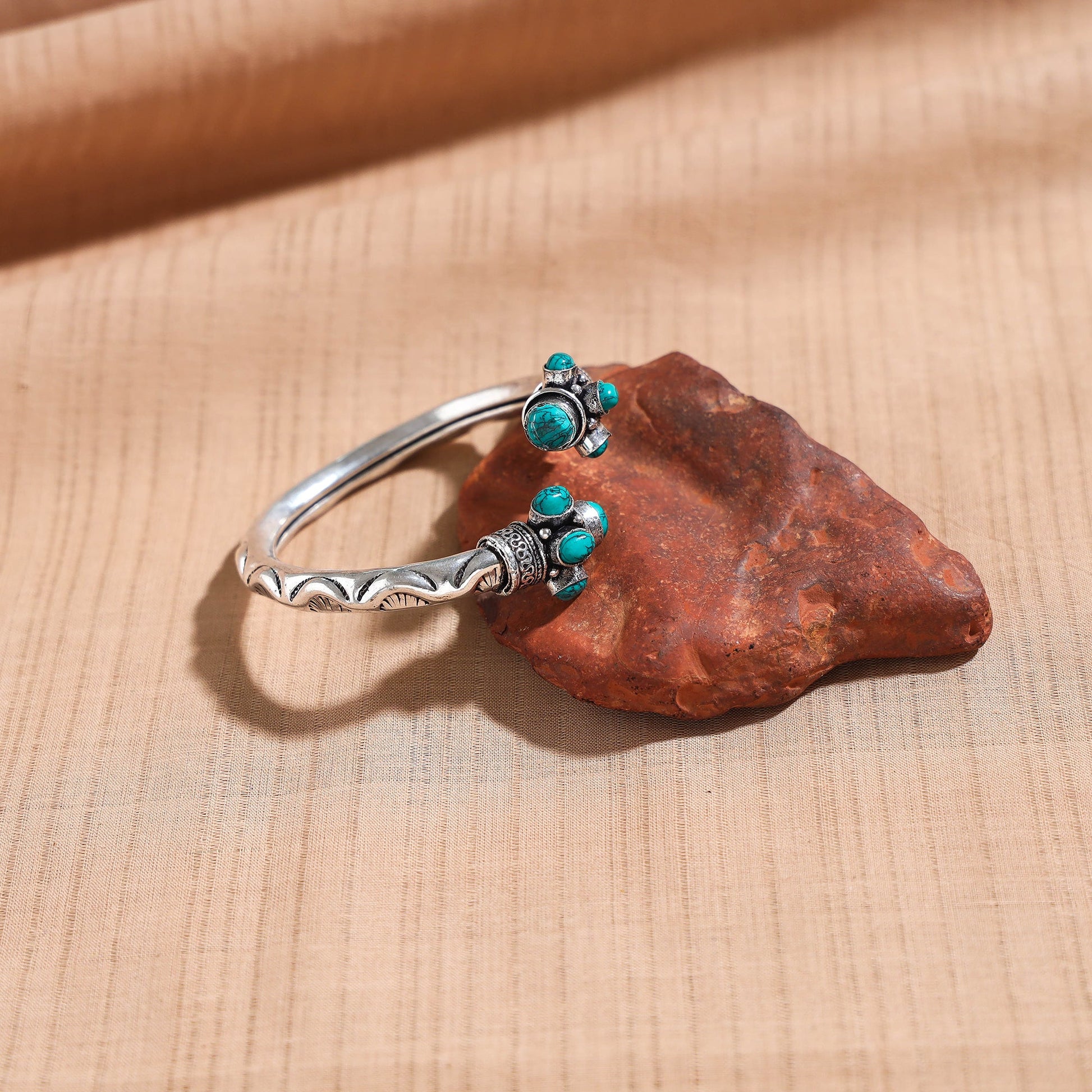 Antique Finish Oxidised German Silver Stone Bangle / Kada (Adjustable)