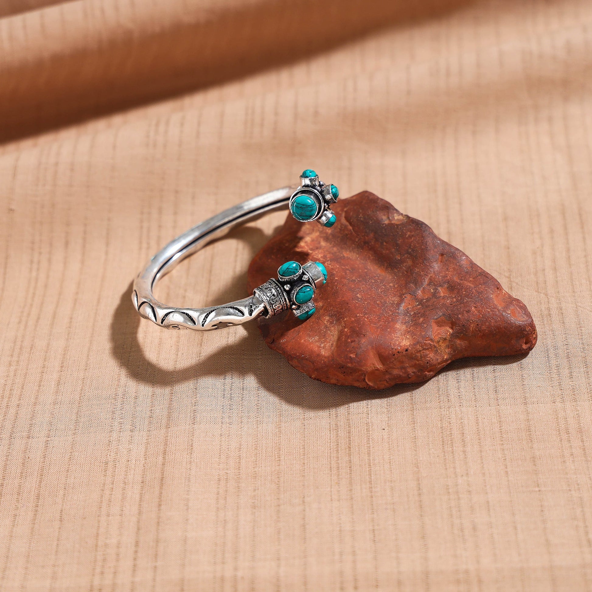 Antique Finish Oxidised German Silver Stone Bangle / Kada (Adjustable)