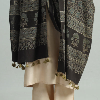 Black - Hand Block Printed Cotton Ajrakh Dupatta 94