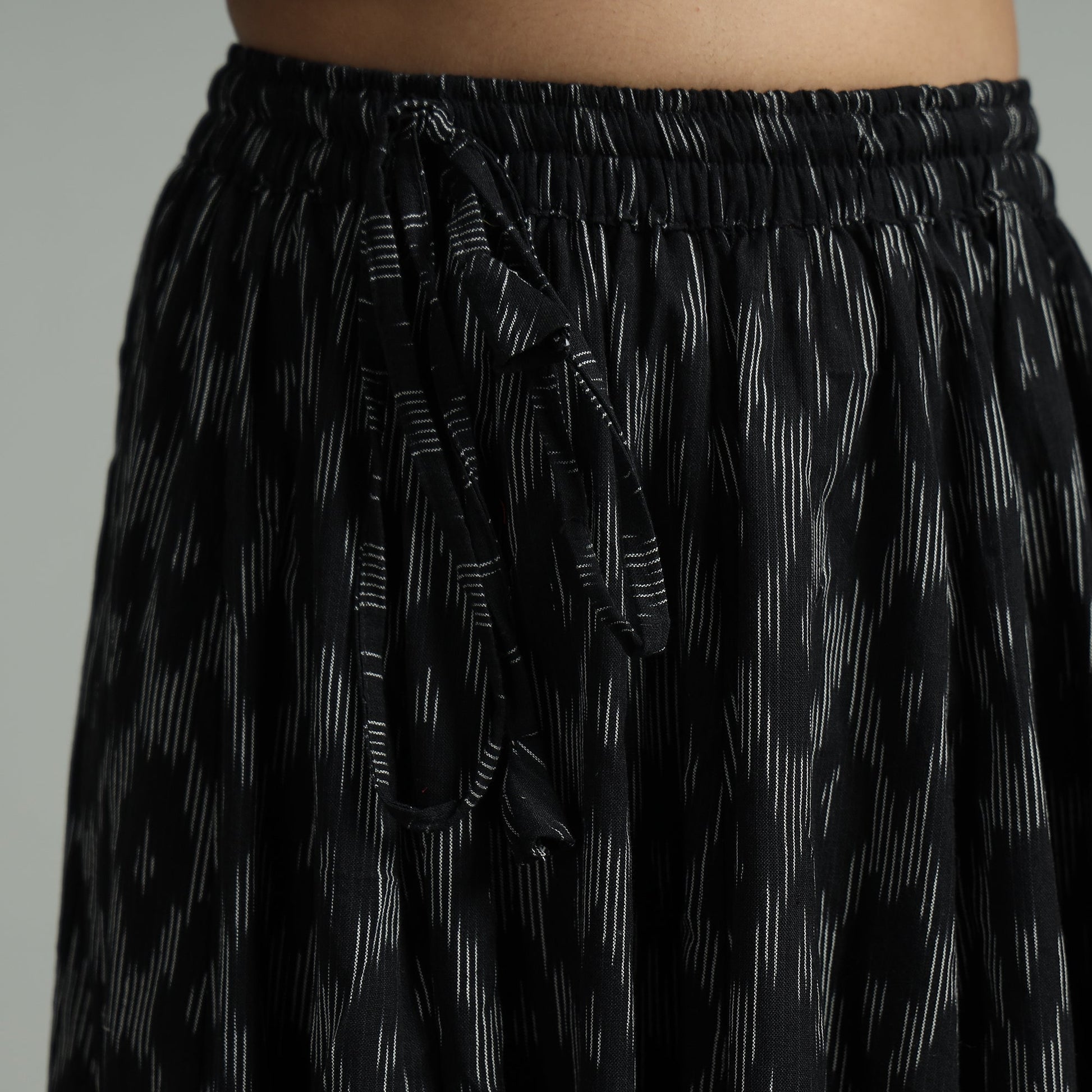 Black - 24 Kali Cotton Pochampally Ikat Skirt 05