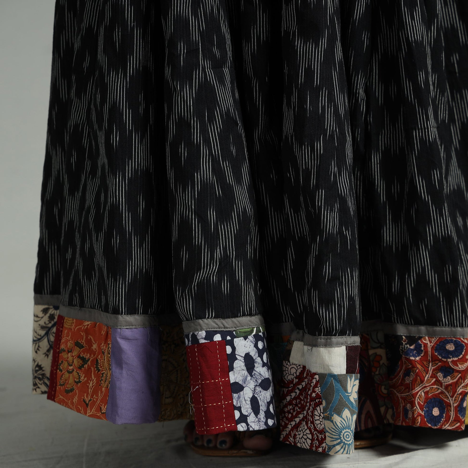 Black - 24 Kali Cotton Pochampally Ikat Skirt 05