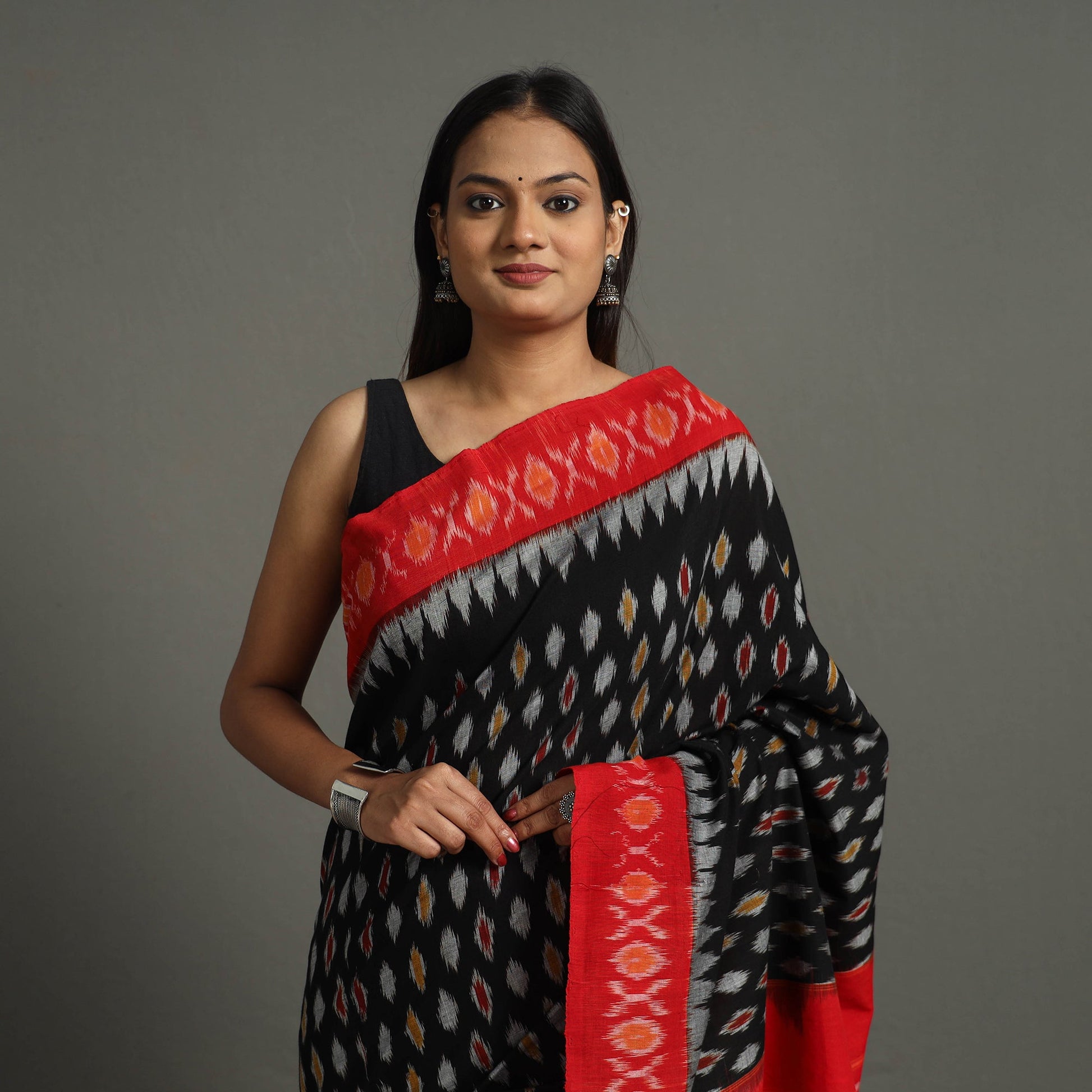 Black - Mercerised Cotton Handloom Pochampally Ikat Saree 30