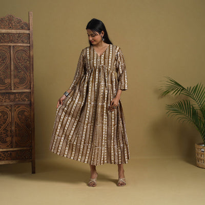 Brown - Flared Cotton Batik Print Dress 09