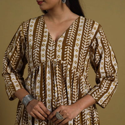 Brown - Flared Cotton Batik Print Dress 09