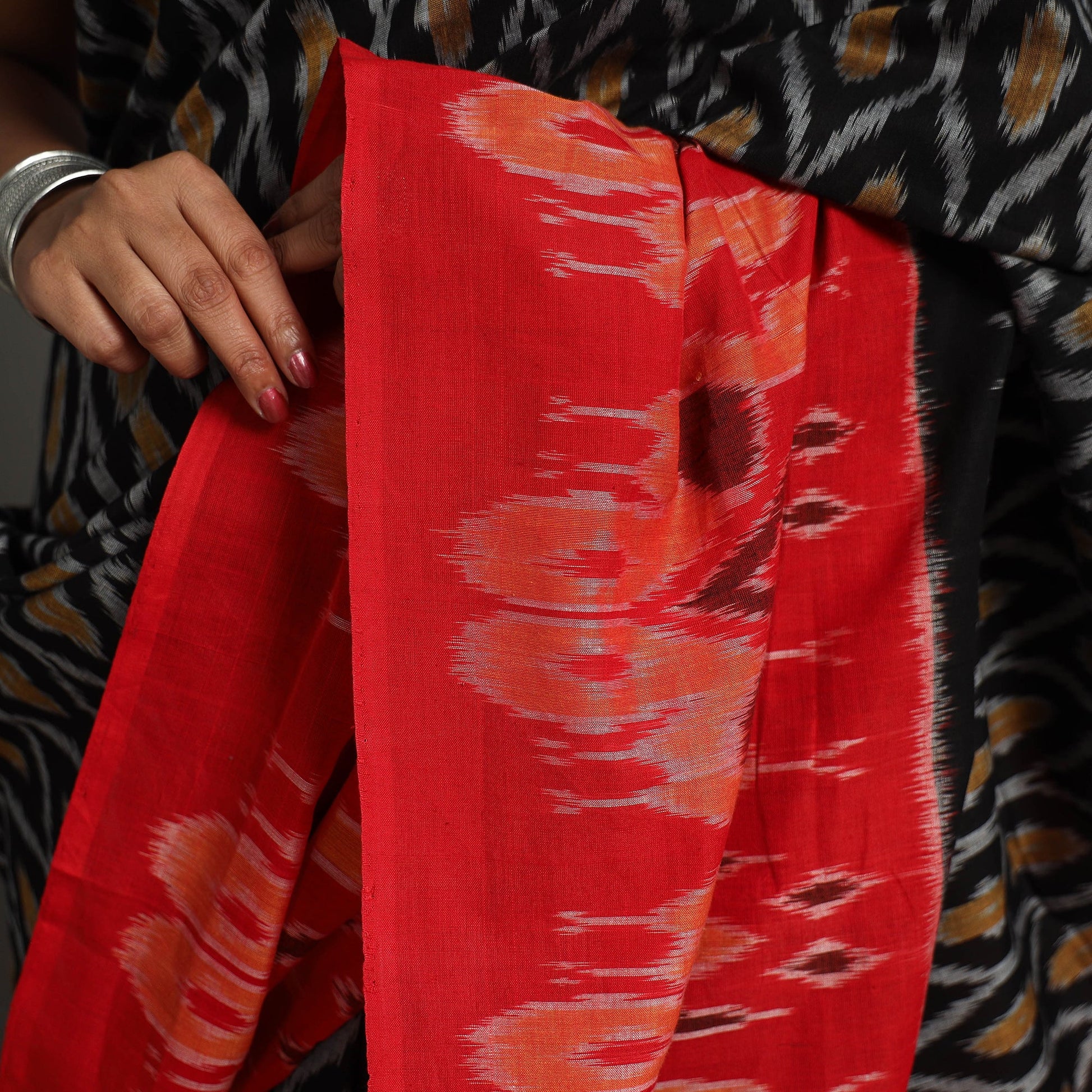Black - Mercerised Cotton Handloom Pochampally Ikat Saree 52