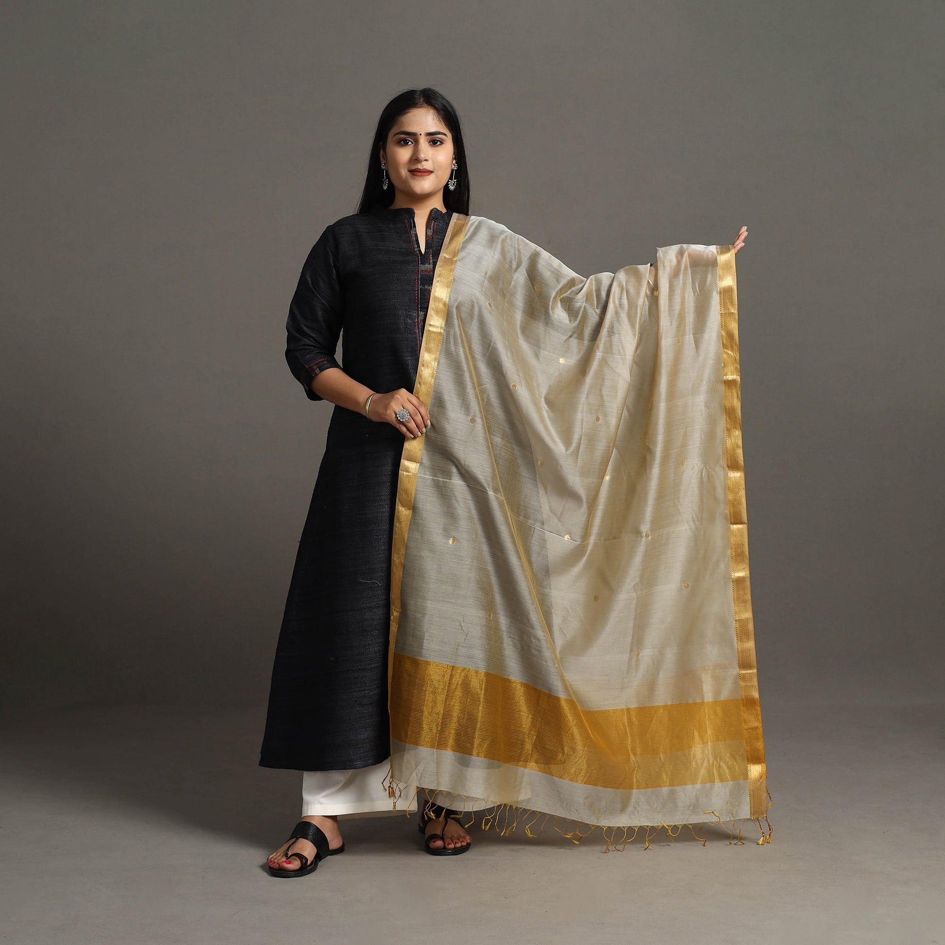 Beige - Handloom Silk Cotton Circle Buti Maheshwari Dupatta 30