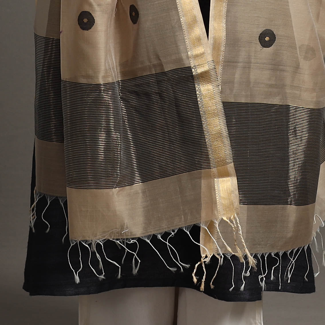 Beige - Handloom Silk Cotton Circle Buti Maheshwari Dupatta 34