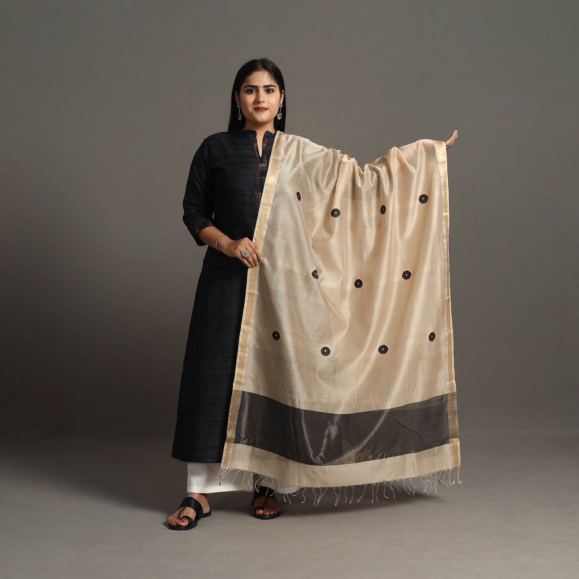 Beige - Handloom Silk Cotton Circle Buti Maheshwari Dupatta 35