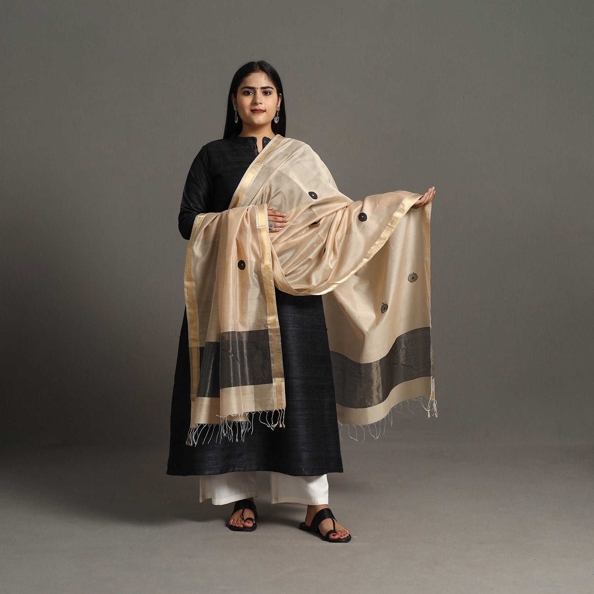 Beige - Handloom Silk Cotton Circle Buti Maheshwari Dupatta 35
