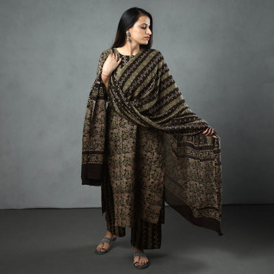 Black - Cotton Hand Batik Print Kurta Set 13