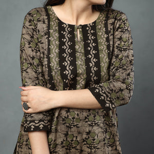 Black - Cotton Hand Batik Print Kurta Set 13
