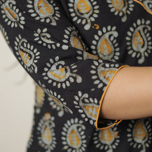 Black - Hand Batik Printed Cotton A-Line Kurta 03