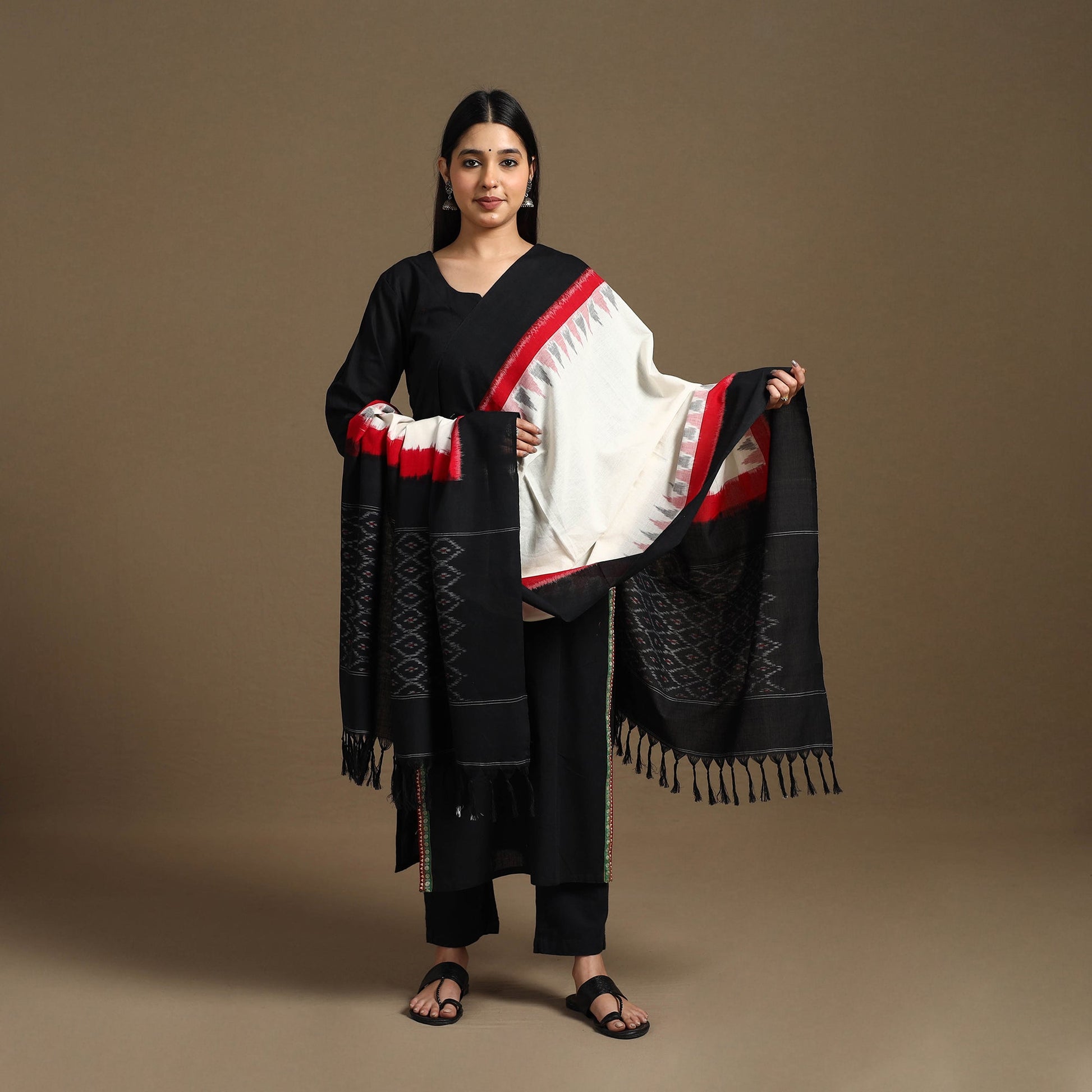 Black - Handloom Cotton Pochampally Ikat Dupatta 03