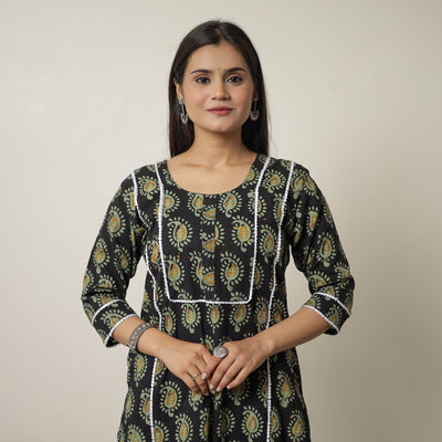 Black - Hand Batik Printed Cotton Straight Kurta with Lace Work 07