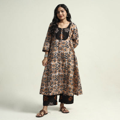 Beige - Cotton Hand Batik Print Kurta Set 12