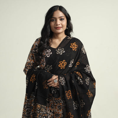 Beige - Cotton Hand Batik Print Kurta Set 12