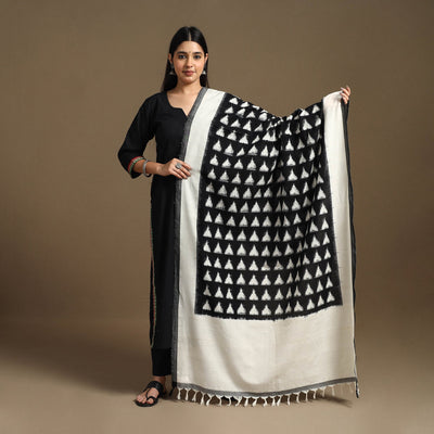 Black - Handloom Cotton Pochampally Ikat Dupatta 17