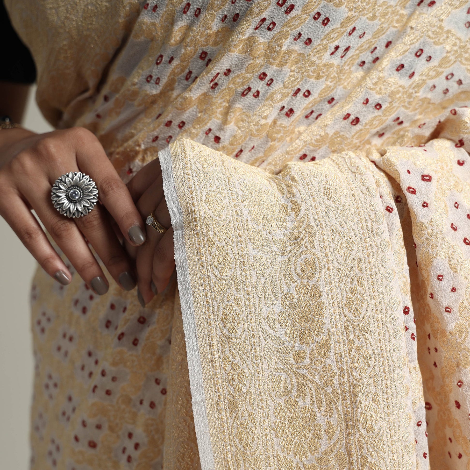 Beige - Kutch Bandhani Tie-Dye Pure Georgette Banarasi Neem Zari Jaal Saree