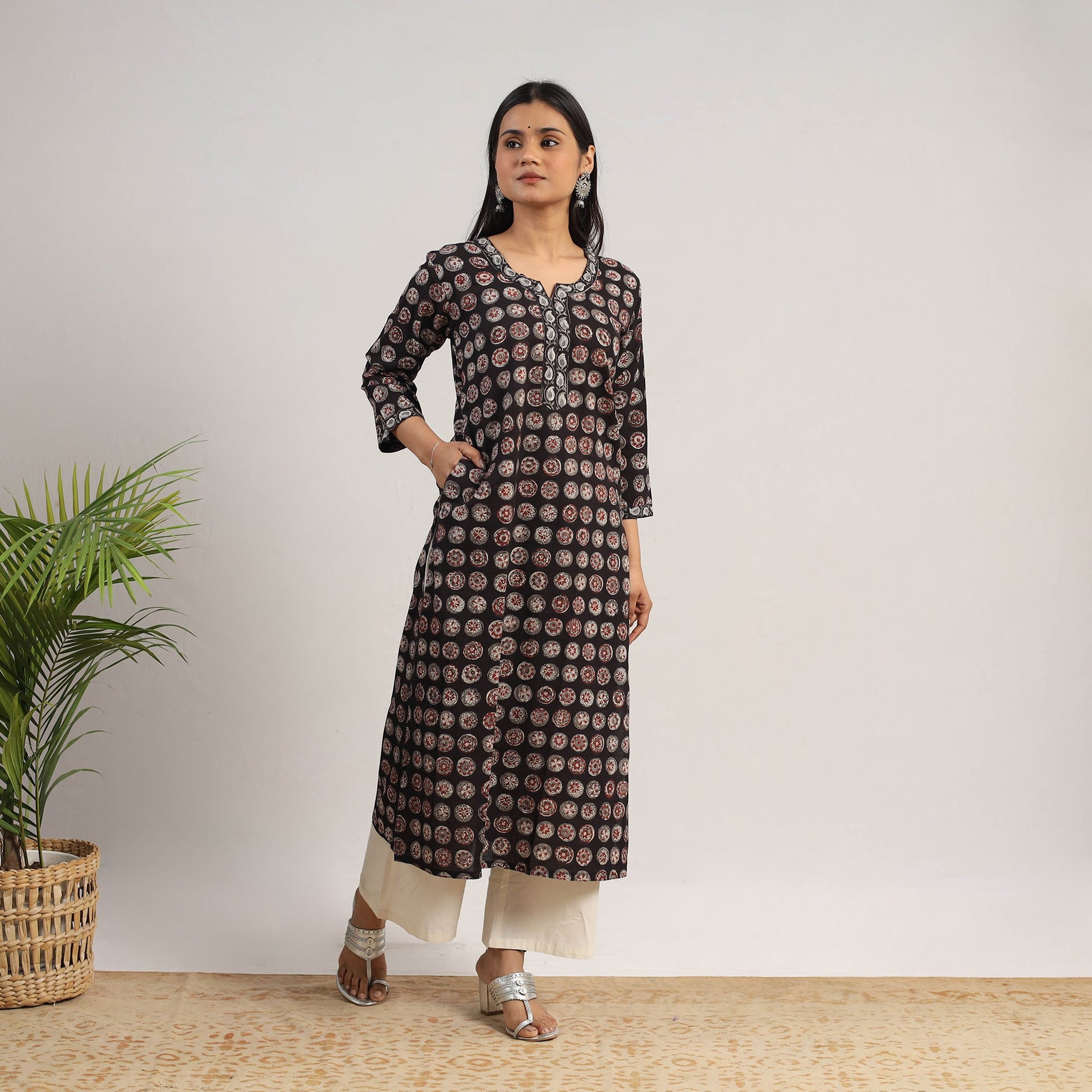 Black - Natural Dyed Cotton Straight Jahota Print Kurta 15