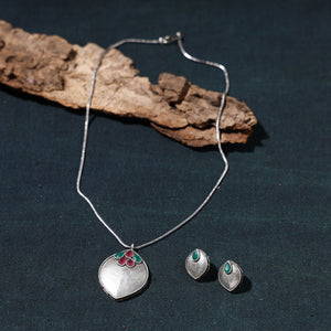Antique Silver Finish Oxidised Brass Base Stone Work Necklace Set