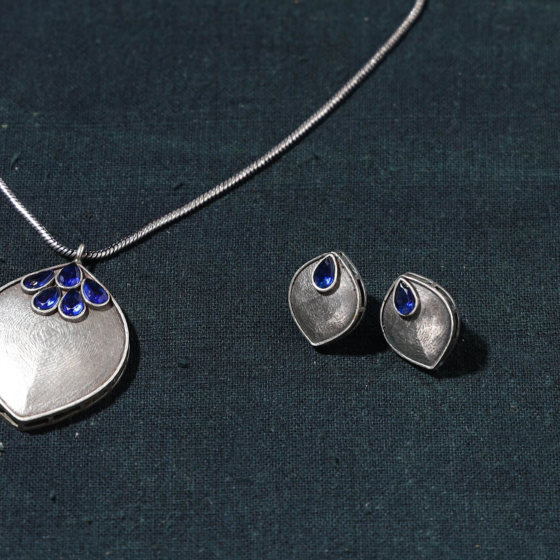 Antique Silver Finish Oxidised Brass Base Stone Work Necklace Set