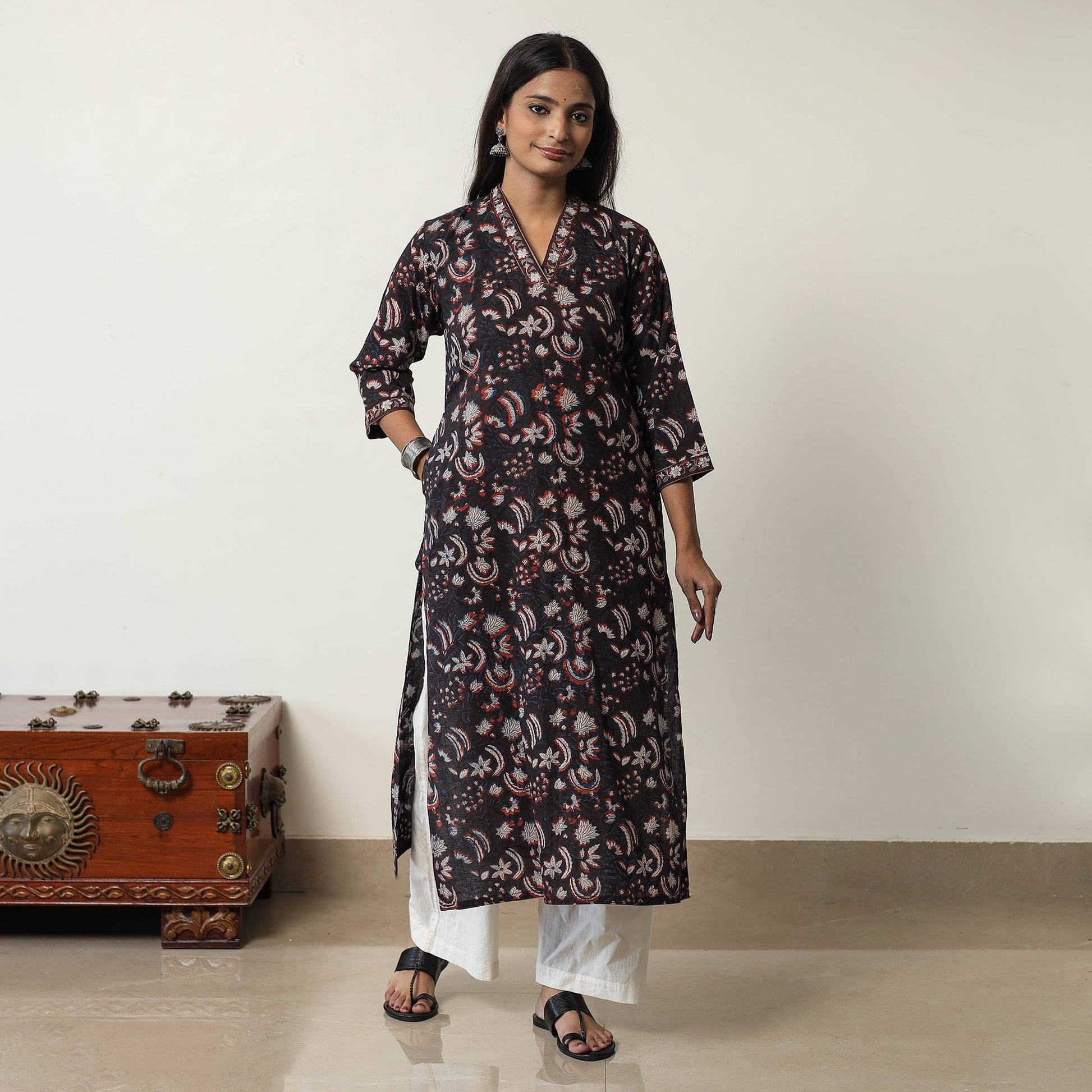 Black - Jahota Block Printed Cotton Straight Kurta 02