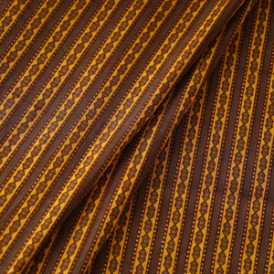 Brown - Chain-Patterned Cotton Jaipur Print Fabric