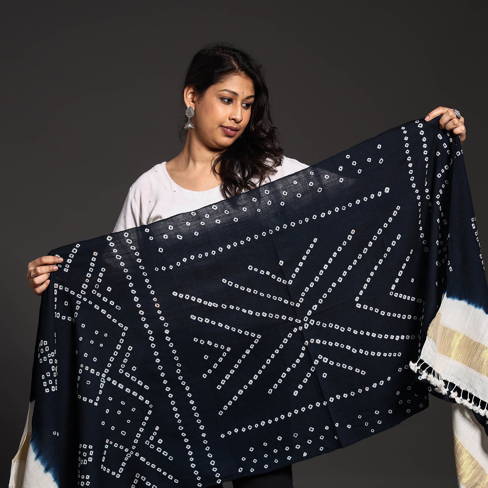 Black - Kutch Handwoven Merino Wool Tie-Dye Bandhani Stole