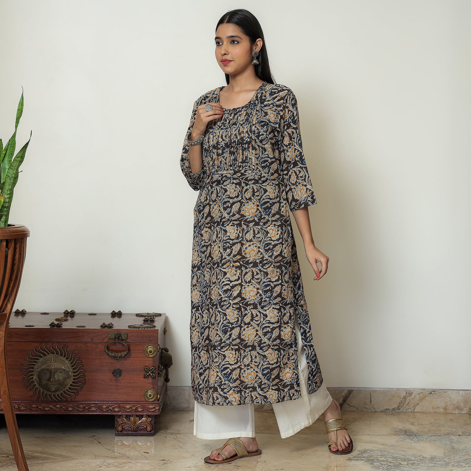 Black - Kalamkari Hand Block Printed Cotton Pintuck Straight Kurta 08