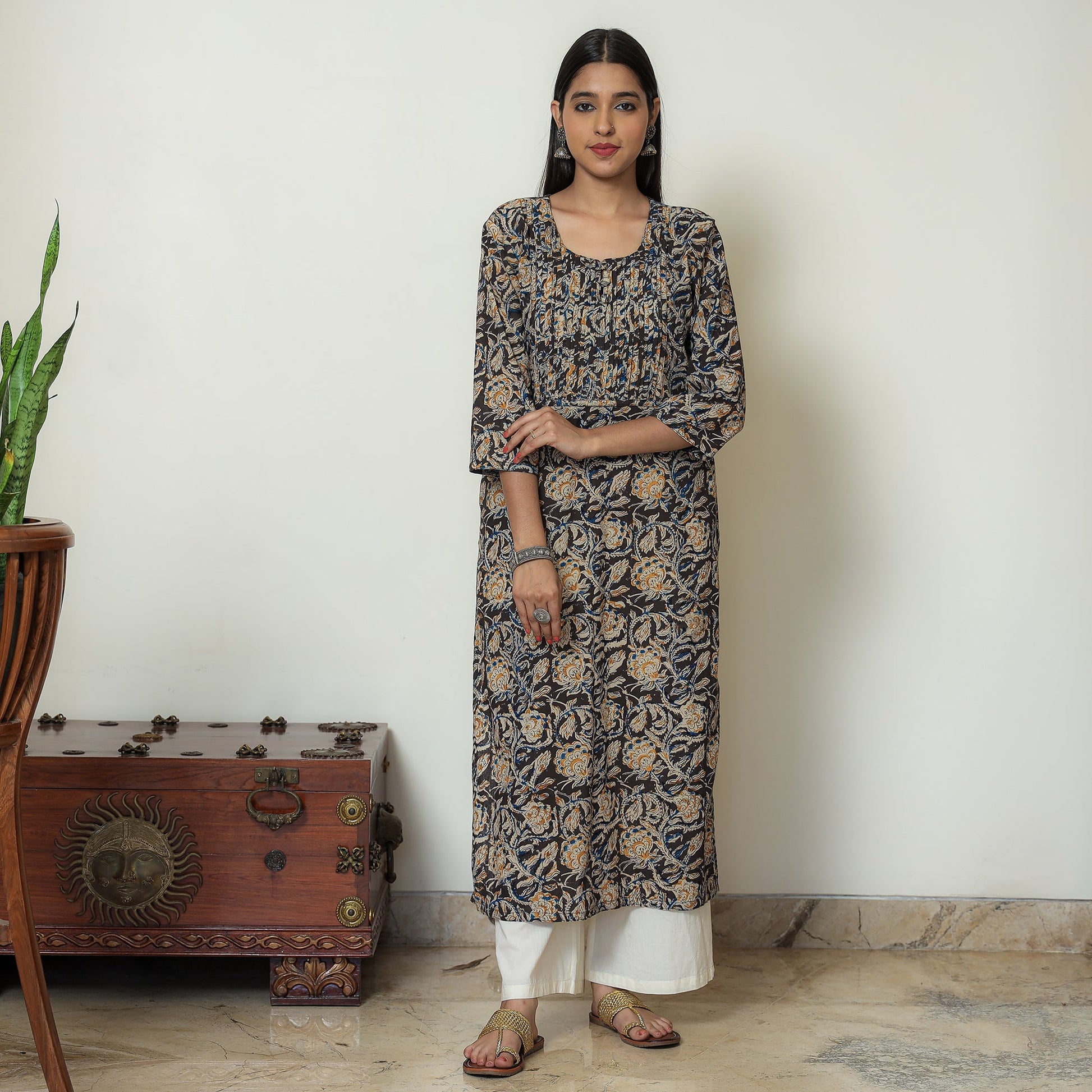 Black - Kalamkari Hand Block Printed Cotton Pintuck Straight Kurta 08