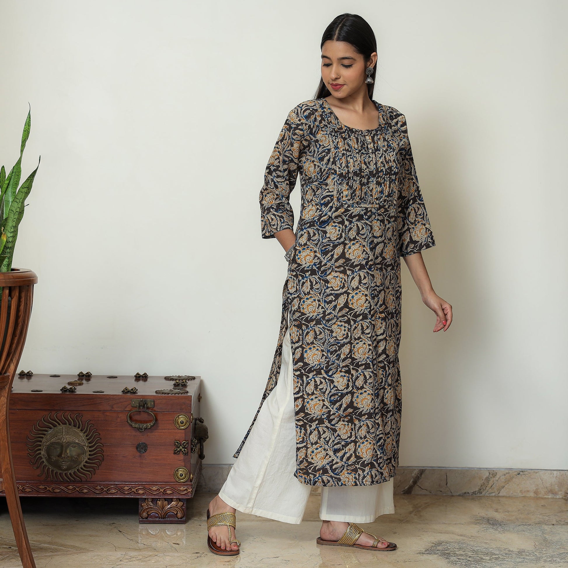 Black - Kalamkari Hand Block Printed Cotton Pintuck Straight Kurta 08
