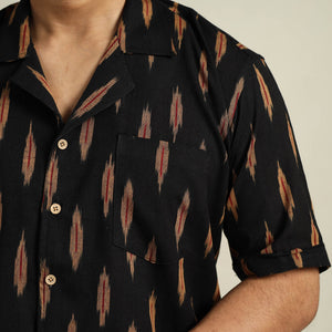 Black - Half Sleeve Men Cotton Pochampally Ikat Shirt 01