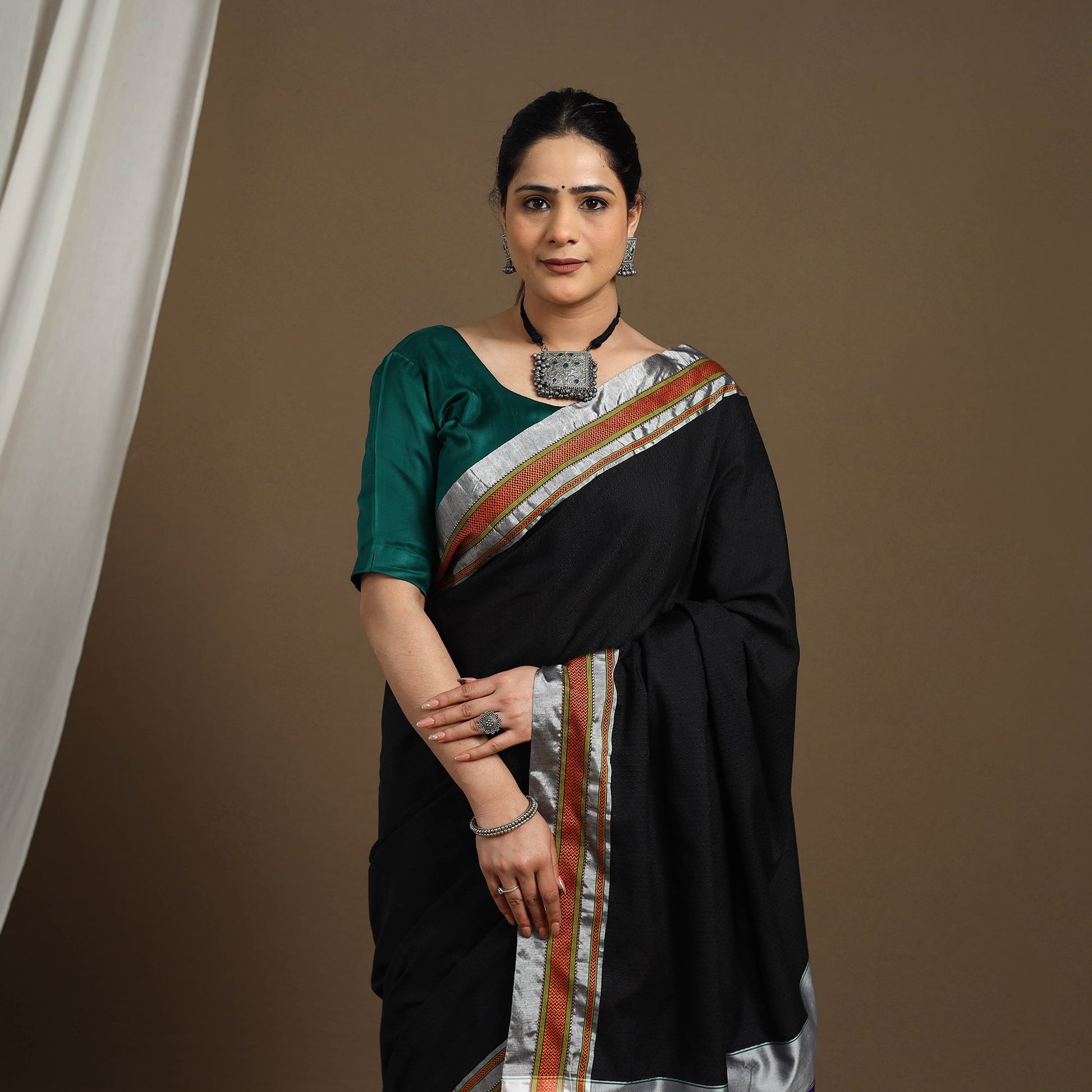 Black - Cotton Khun Saree with Chikki Paras Border 03