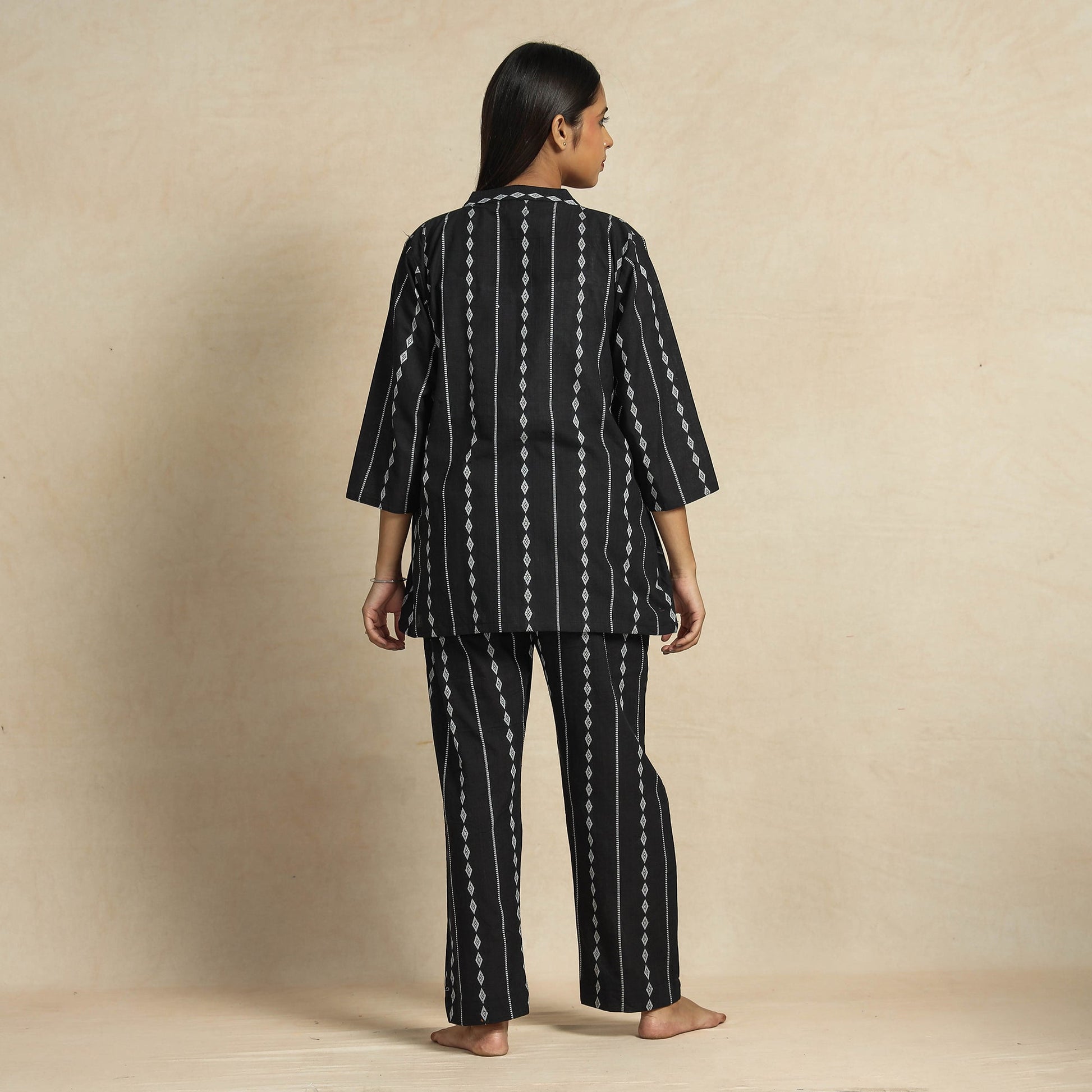 Black Jacquard Cotton Top & Pyjama Night Suit Set