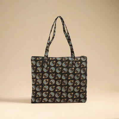 Black - Handcrafted Quilted Cotton Handbag 10