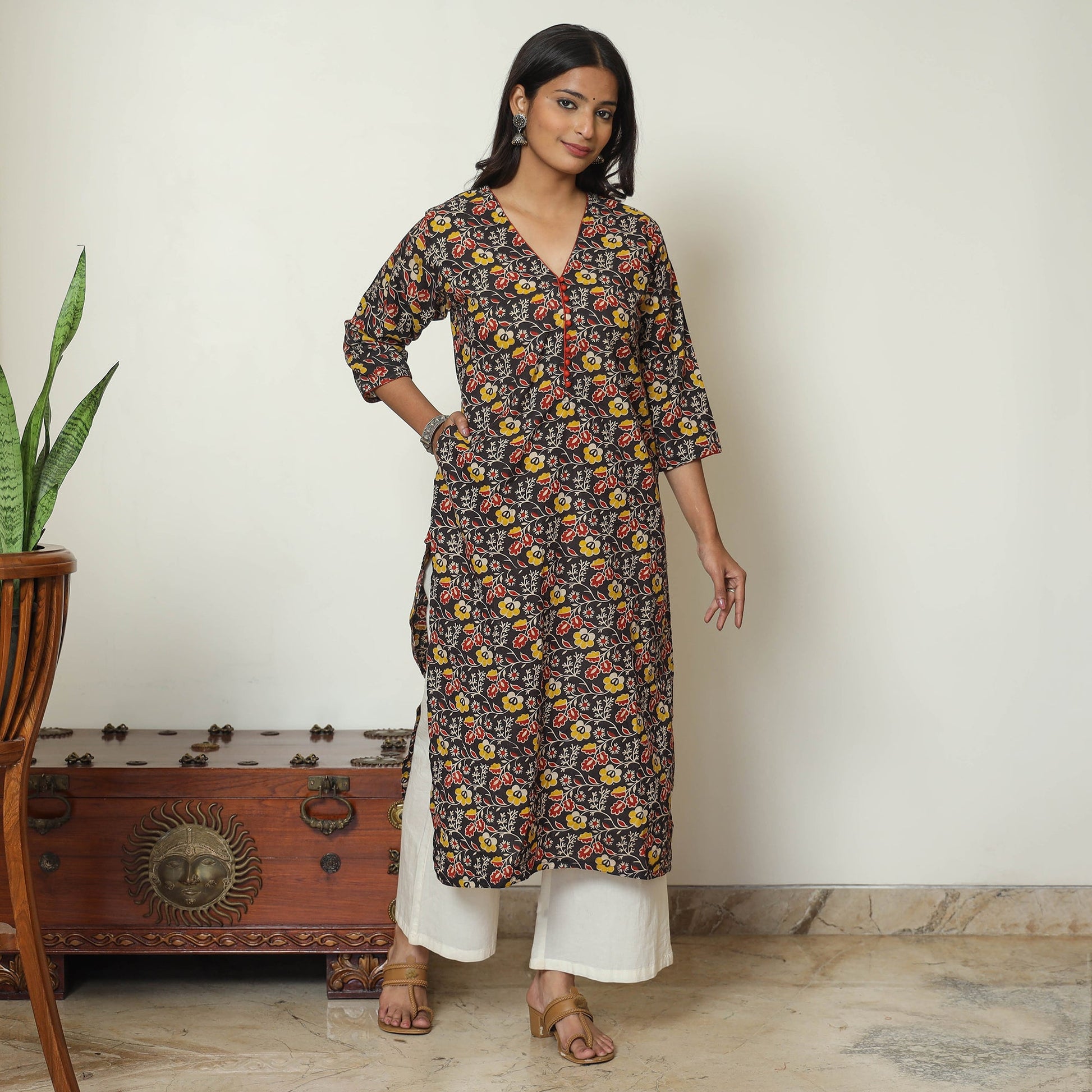 Black - Kalamkari Printed Cotton Straight Kurta 33