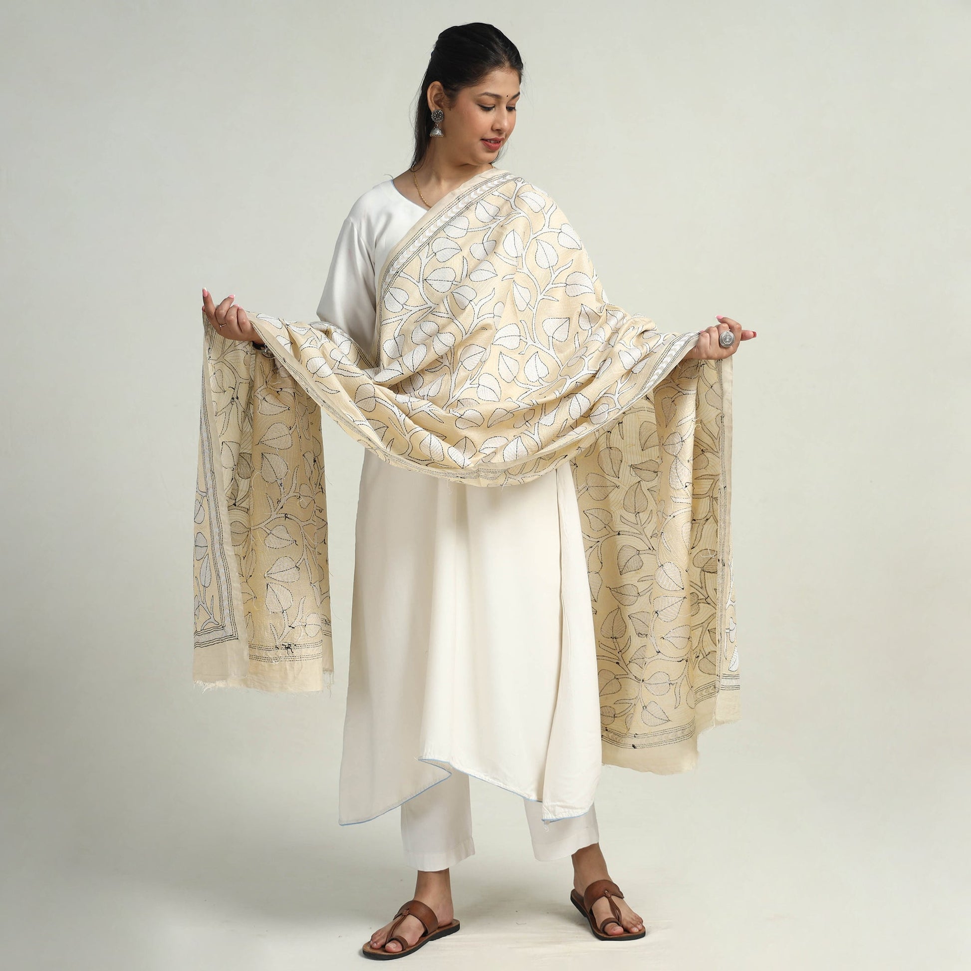 Beige - Bengal Kantha Hand Embroidery Art Silk Handloom Dupatta 10