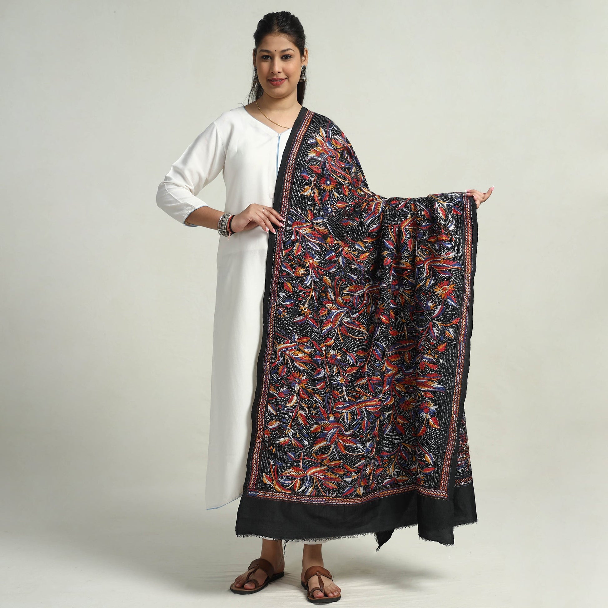 Black - Bengal Kantha Hand Embroidery Bangalore Silk Handloom Dupatta 19