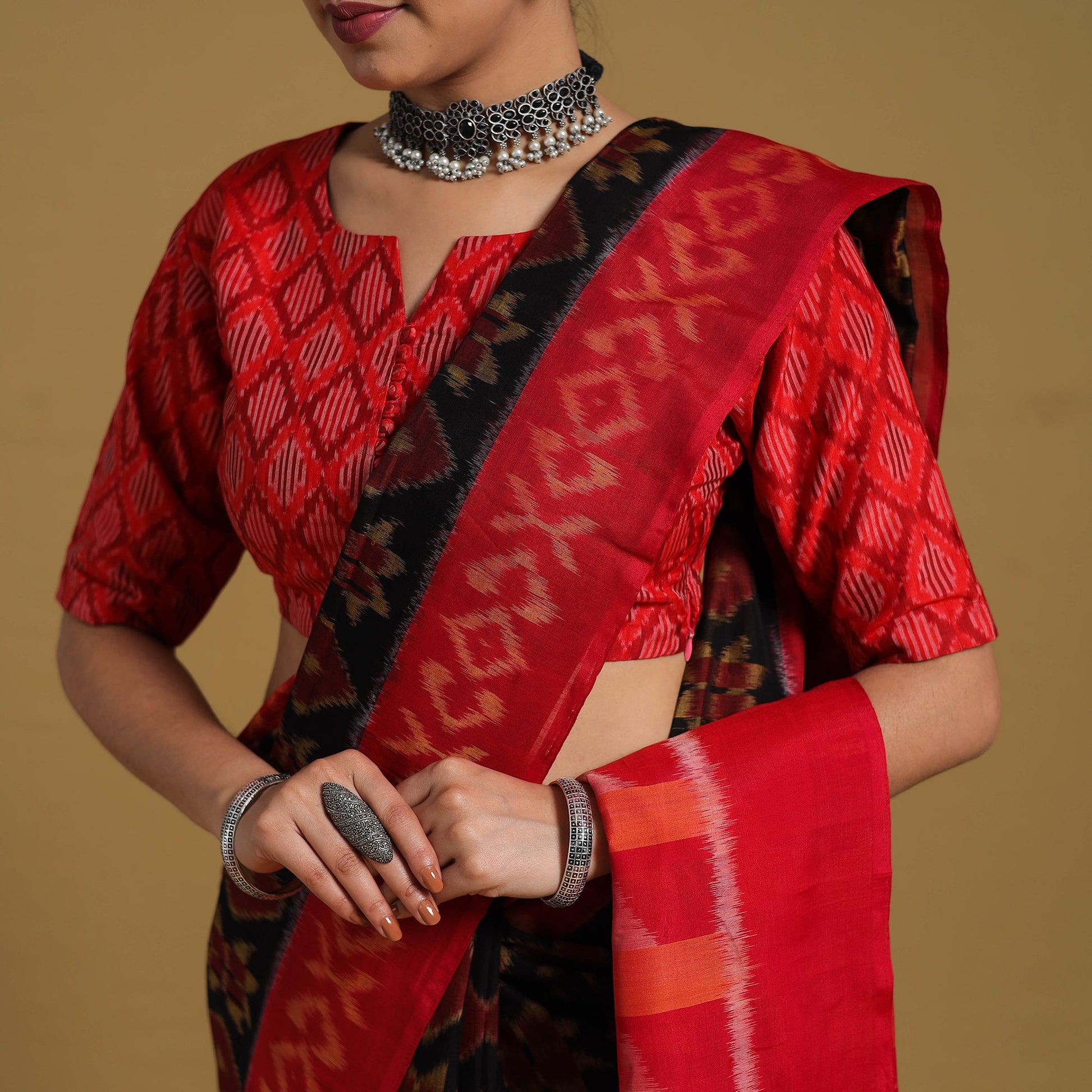 Black - Telia Rumal Handloom Cotton Pochampally Double Ikat Saree 06