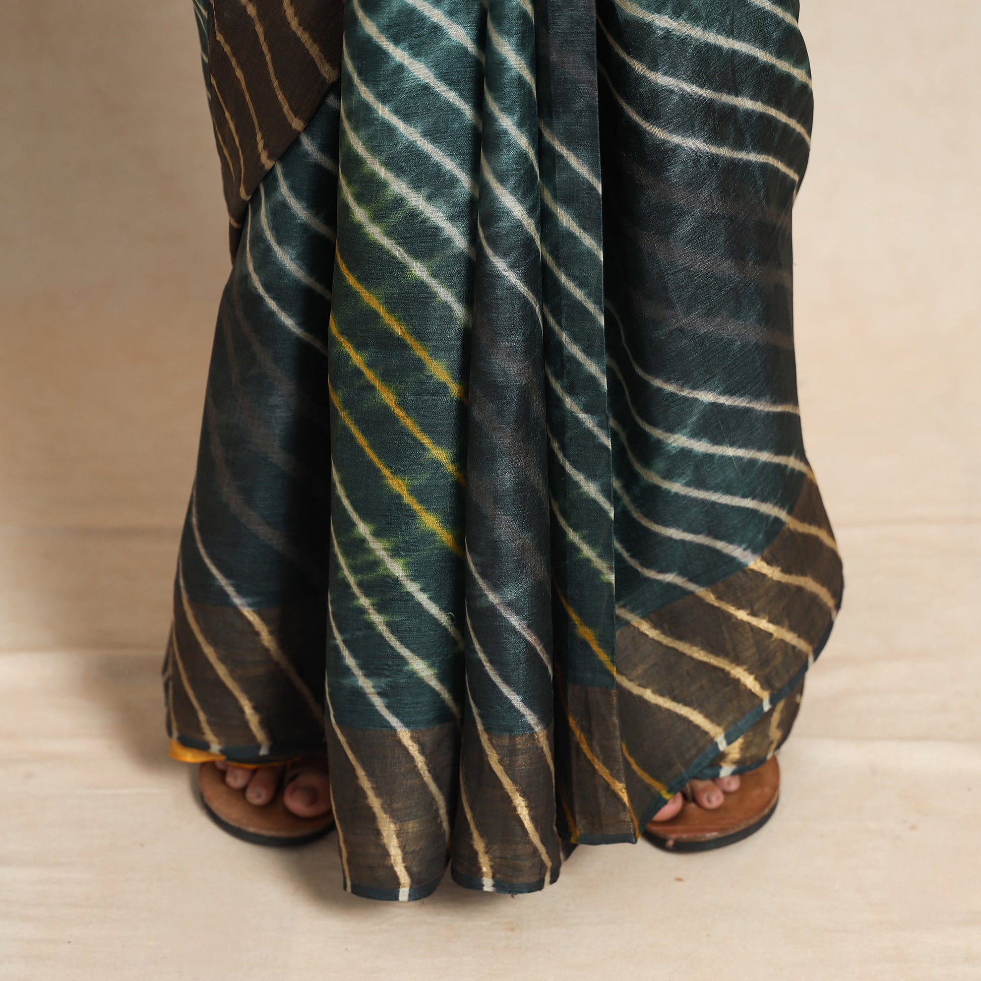 Black - Leheriya Tie-Dye Tussar Silk Handloom Saree