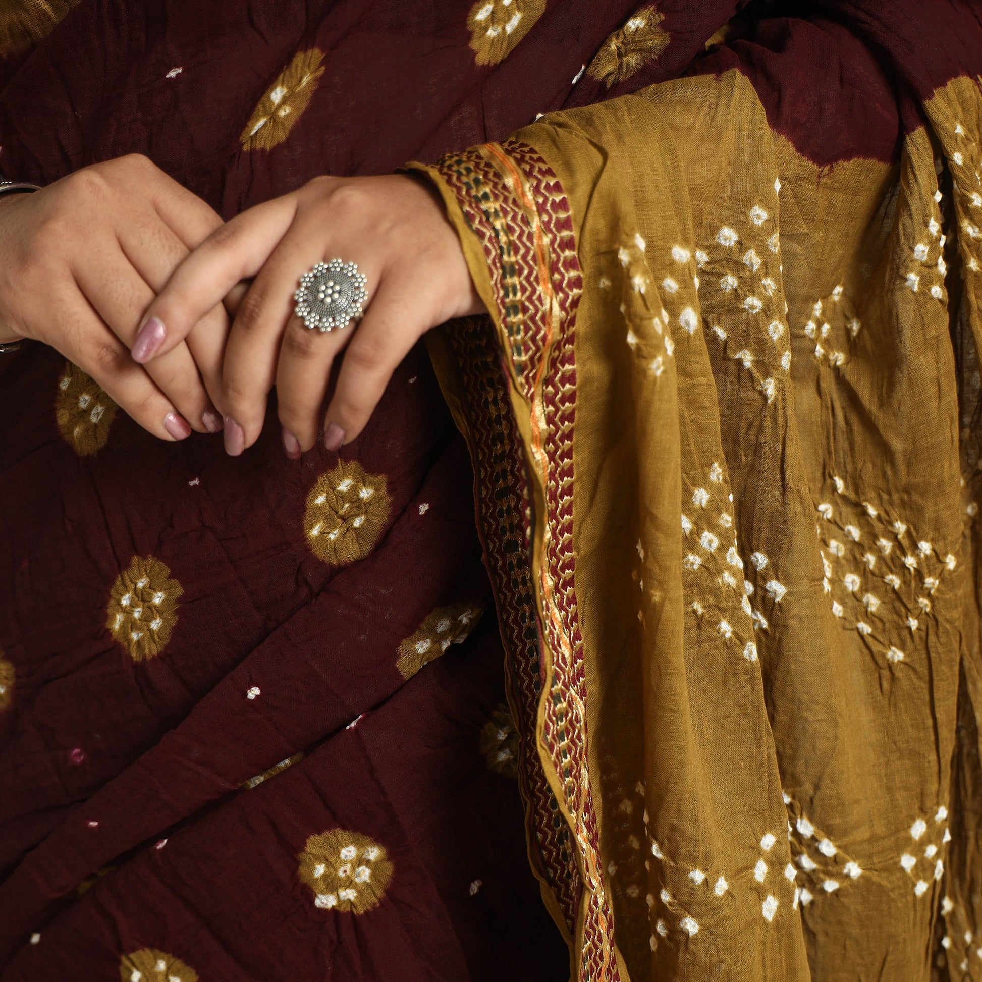 Brown - Kutch Tie-Dye Cotton Bandhani Saree with Blouse Piece 08