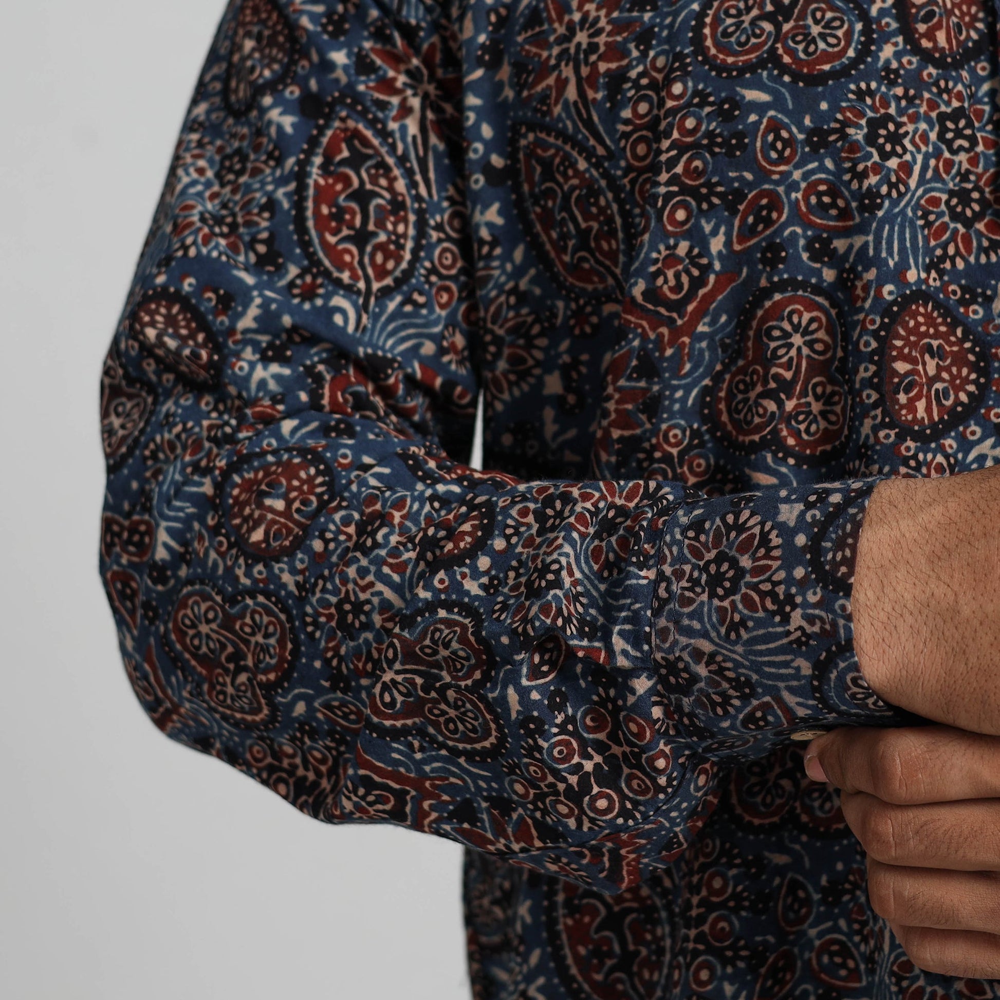 Ajrakh Block Printed Cotton Men Short Kurta 09