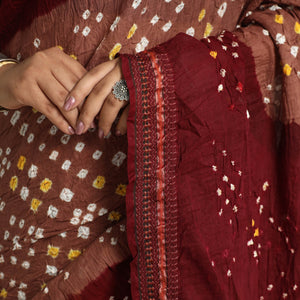 Brown - Kutch Tie-Dye Cotton Bandhani Saree with Blouse Piece 10