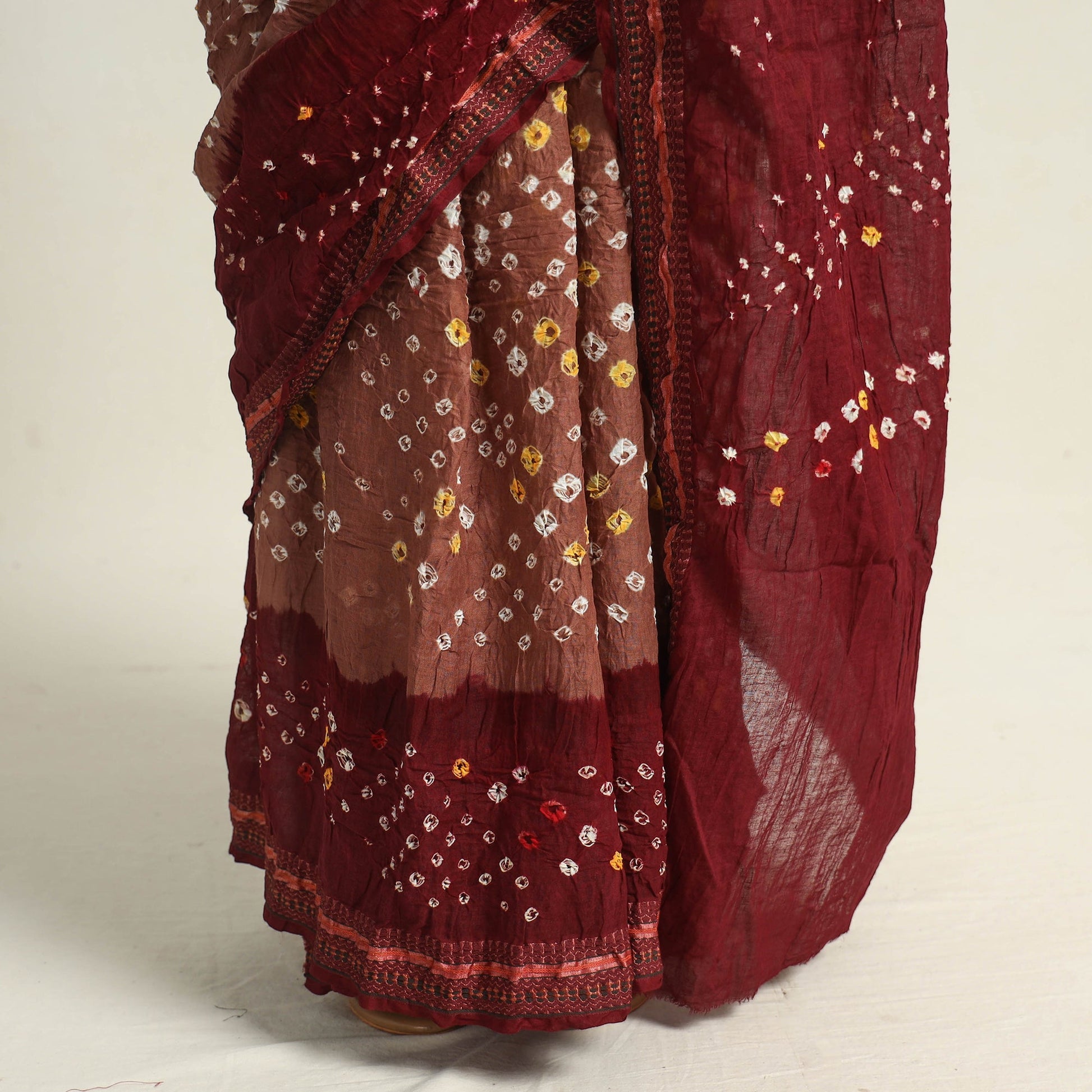 Brown - Kutch Tie-Dye Cotton Bandhani Saree with Blouse Piece 10