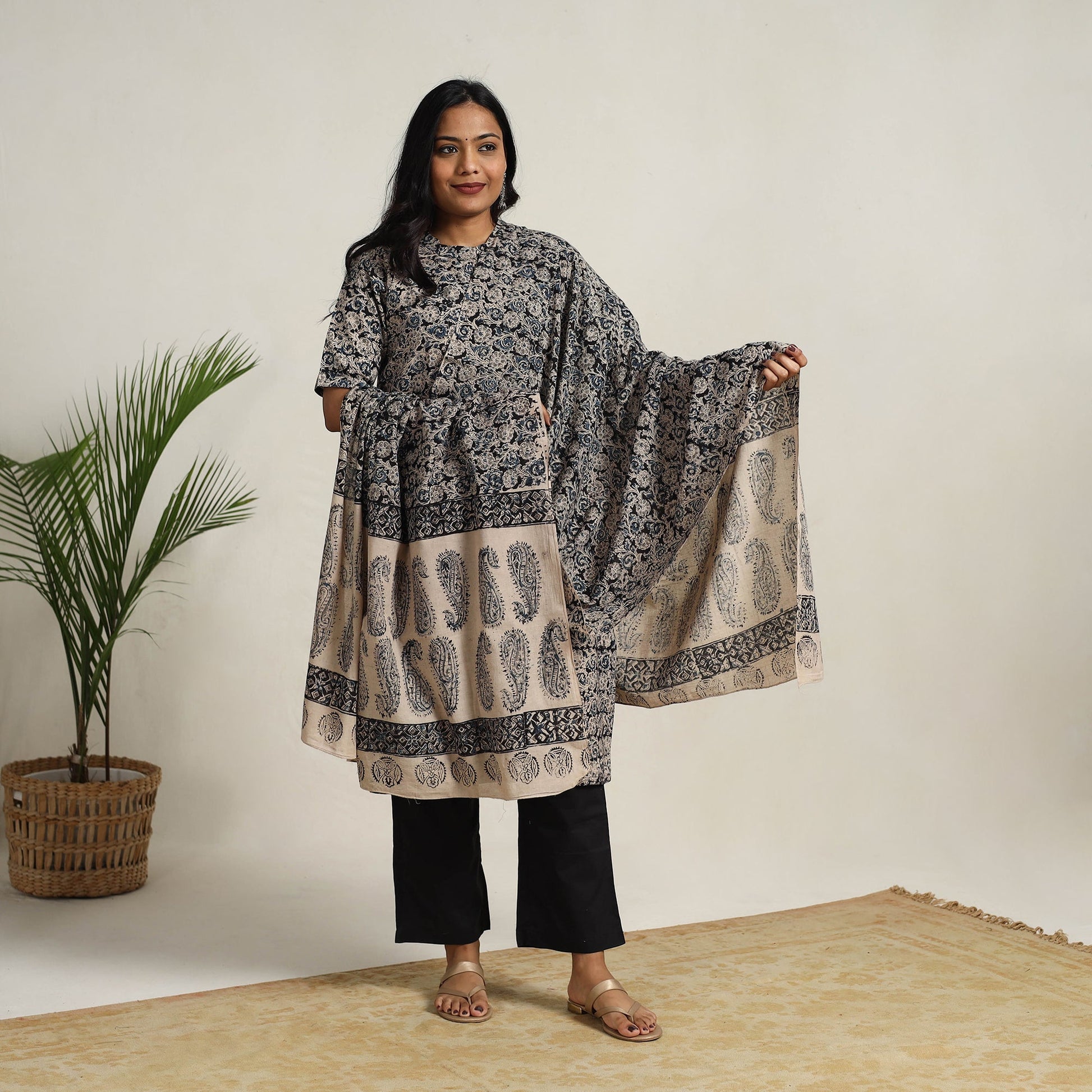 Black - Block Printed Cotton Kalamkari Kurta Set 03