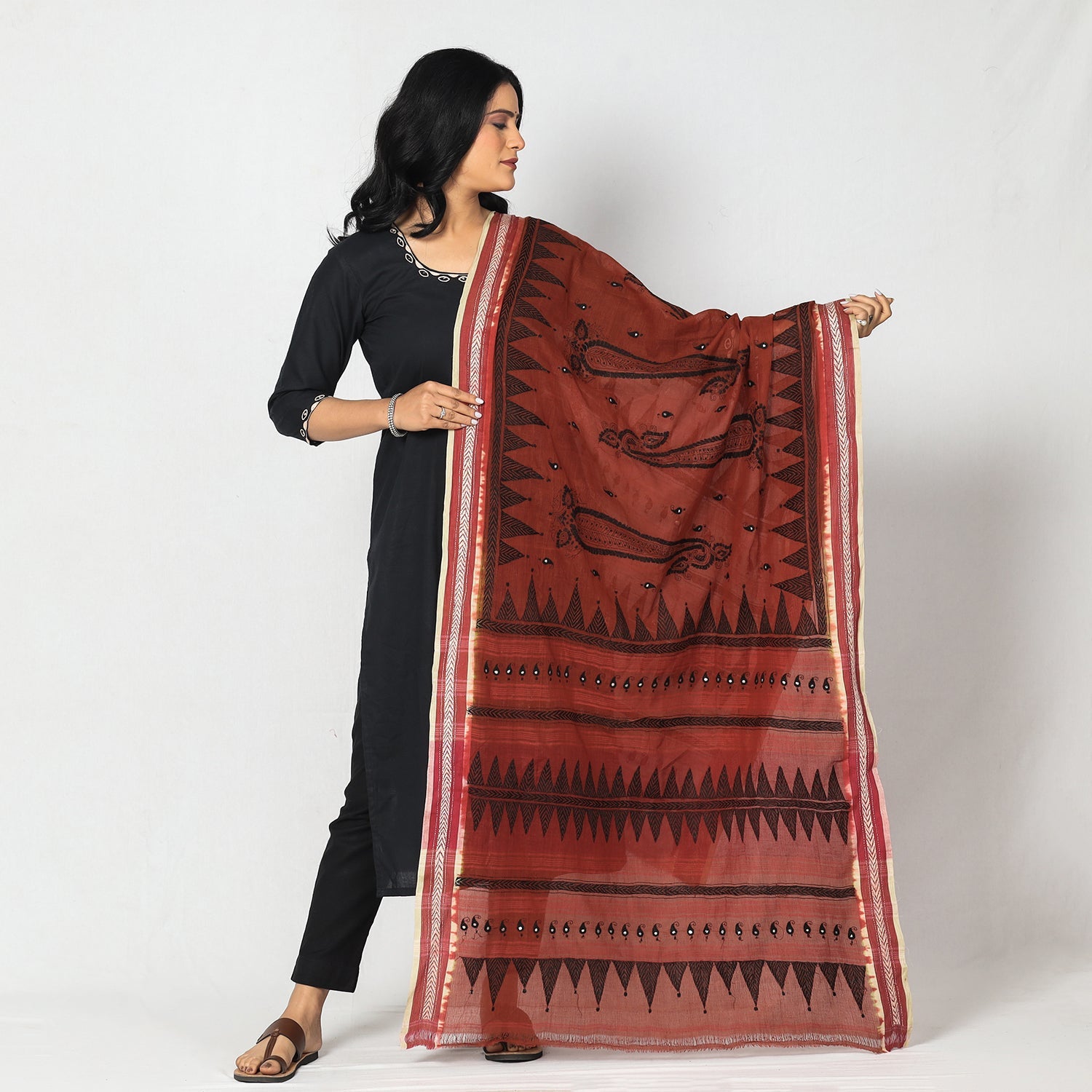 Brown - Bengal Kantha Embroidery Cotton Handloom Dupatta