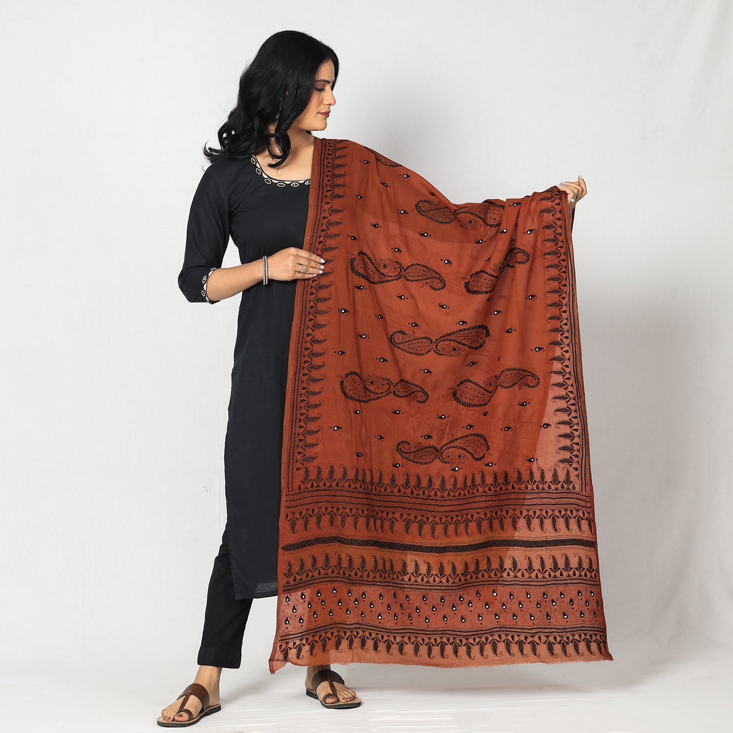 Brown - Bengal Kantha Embroidery Cotton Handloom Dupatta