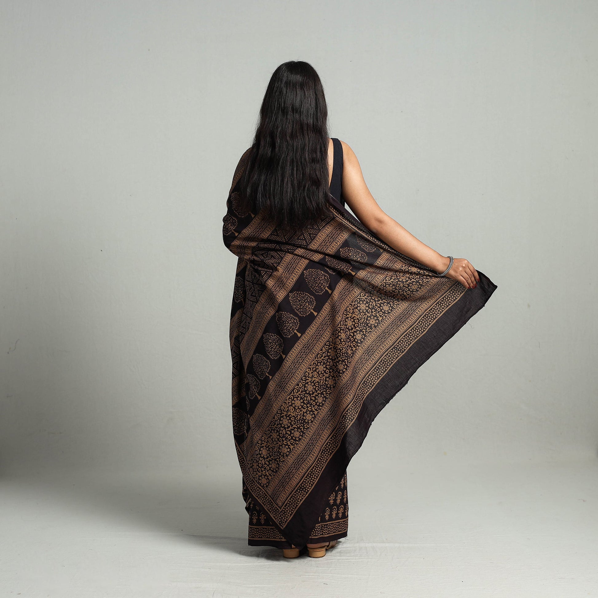 Brown - Natural Dyed Bagh Print Cotton Saree with Blouse Piece 08